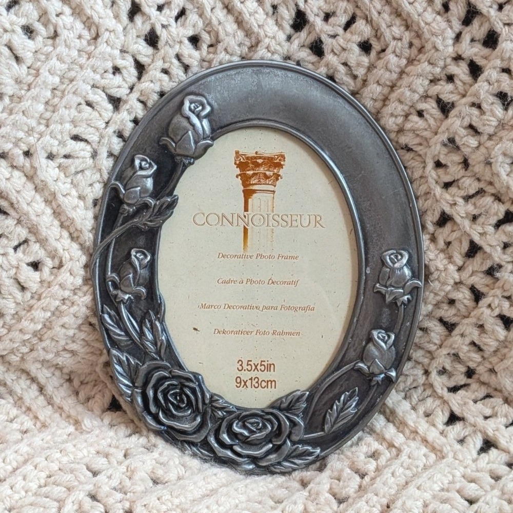 Connoisseur Pewter Tone Oval Rose Photo Frame 3.5x5 Embossed Floral Decorative